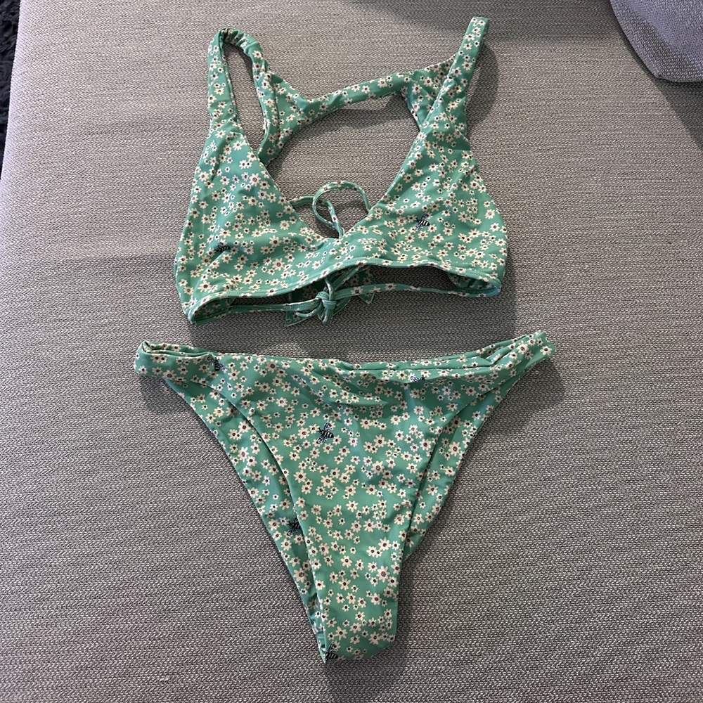 SOLD ON IG
benoa jaden set
